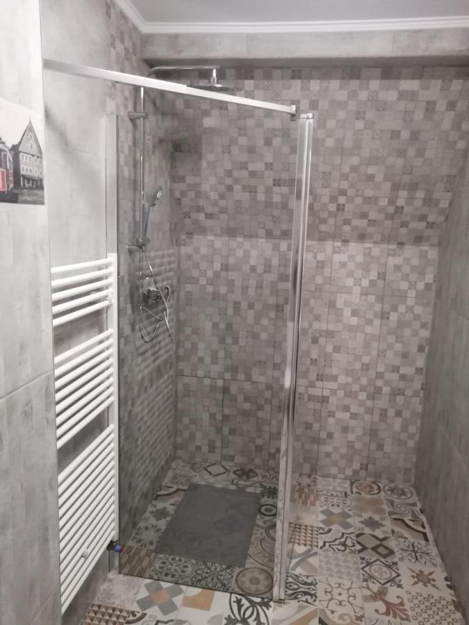 Casa Continentelor Hotel Cîmpulung Kültér fotó