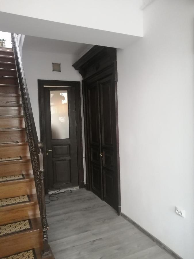 Casa Continentelor Hotel Cîmpulung Kültér fotó