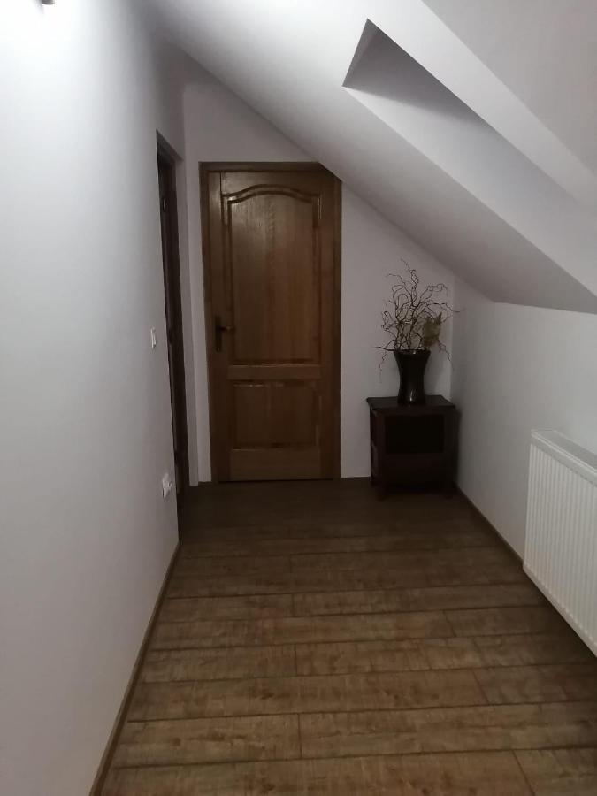 Casa Continentelor Hotel Cîmpulung Kültér fotó