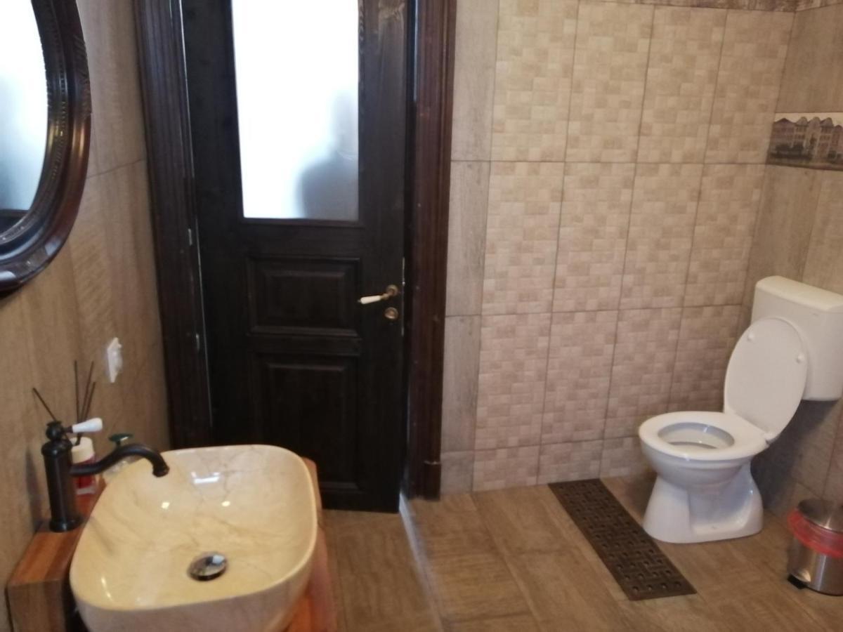 Casa Continentelor Hotel Cîmpulung Kültér fotó